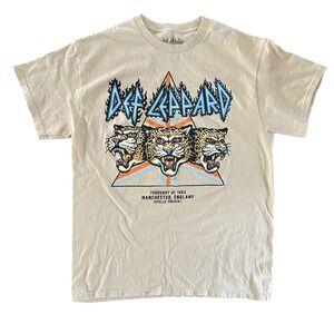 Def Leppard Short Sleeve Band Tee Shirt Size Medium‎